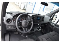 TOC1273_2668396 vehicle image