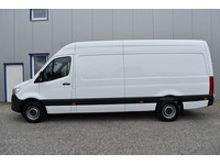 TOC1273_2668396 vehicle image