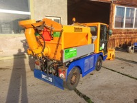 0549025 vehicle image