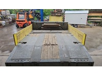 0334025 vehicle image