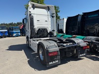 UNIK8334_2945993 vehicle image