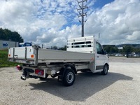 BARR136_2715360 vehicle image