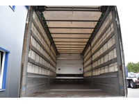 TOC1273_3053688 vehicle image