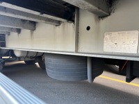 PREI272_2761002 vehicle image