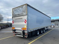 PREI272_2761002 vehicle image