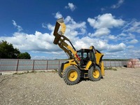 RINA4324_2917791 vehicle image