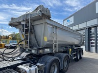 AGRO3463_2683635 vehicle image