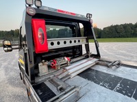 0438025 vehicle image