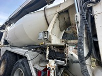 MACH3788_2814098 vehicle image