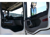 DOLD2821_2697974 vehicle image