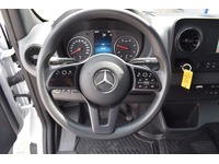 TOC1273_2989227 vehicle image