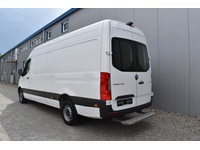 TOC1273_2989227 vehicle image