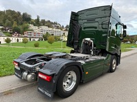 WIND191_3032904 vehicle image