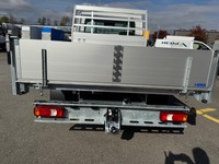 STUD177_2552349 vehicle image