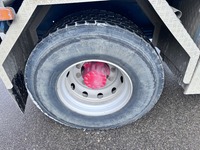 MBTR124_2653071 vehicle image