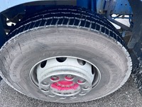 MBTR124_2653071 vehicle image
