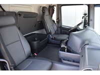 TOC1273_2911866 vehicle image