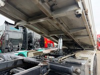 UNIK8334_2912814 vehicle image
