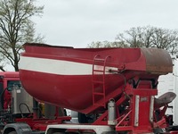 UNIK8334_2884772 vehicle image