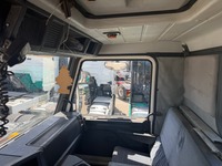 UNIK8334_2944306 vehicle image