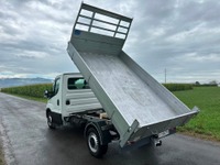 AUKL8793_3018888 vehicle image