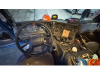 TAMZ4659_2792857 vehicle image