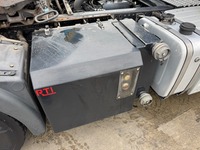 AGRO3463_2749658 vehicle image