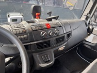 MART276_3030528 vehicle image