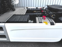 MAN126_2867170 vehicle image