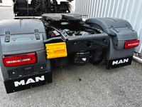 MAN126_2867170 vehicle image