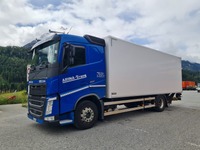 THOM6454_2684499 vehicle image