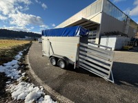 HUTT218_2886927 vehicle image