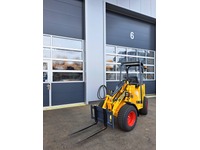 BISC10471_2879399 vehicle image