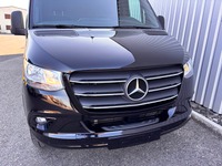 MAN126_2871110 vehicle image