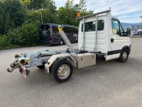 JAQU922_2677234 vehicle image