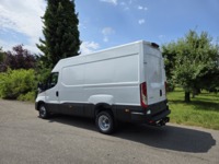 Kall37_2757044 vehicle image