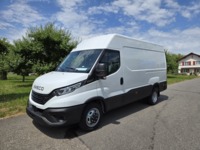 Kall37_2757044 vehicle image