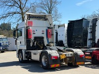 UNIK8334_2884131 vehicle image