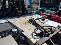 UNIK8334_2884131 vehicle image