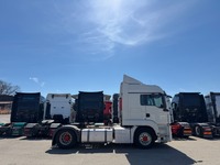 UNIK8334_2884131 vehicle image