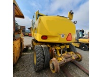 MOUR7947_2678080 vehicle image