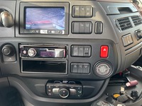 UNIK8334_2768920 vehicle image