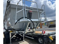 INTG9387_2710610 vehicle image