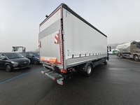 LARA4267_2816131 vehicle image