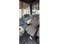 0452025 vehicle image