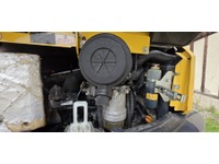 0452025 vehicle image