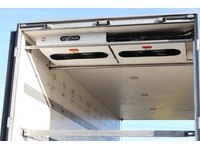 DOLD2821_2761650 vehicle image