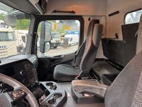 AGRO3463_2904646 vehicle image