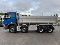 AGRO3463_2904646 vehicle image