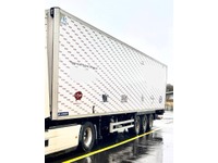 0161026 vehicle image